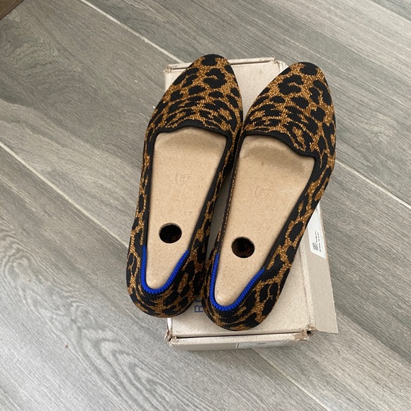 Rothy’s Almond Loafer-Classic Leopard - Picture 4 of 5